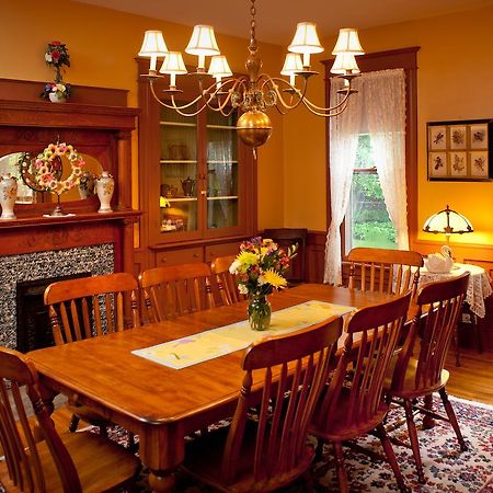 The Historic Morris Harvey House Bed & Breakfast Fayetteville Ngoại thất bức ảnh