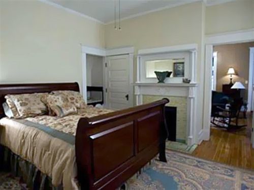 The Historic Morris Harvey House Bed & Breakfast Fayetteville Phòng bức ảnh