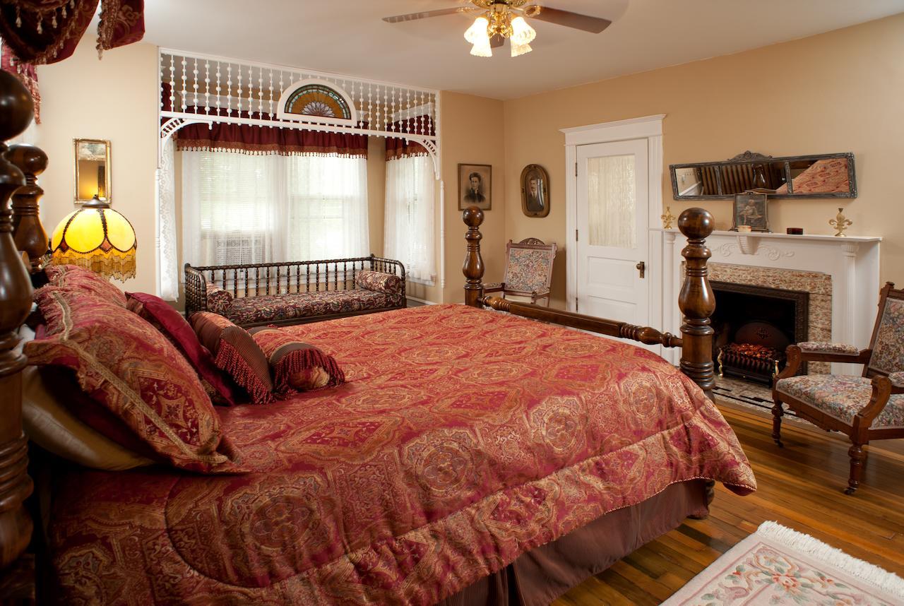 The Historic Morris Harvey House Bed & Breakfast Fayetteville Phòng bức ảnh